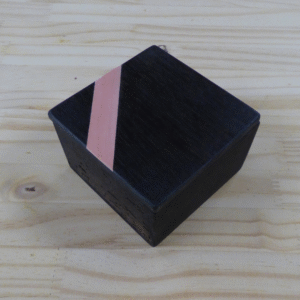 Boîte Noir Couture La Carrée en Noyer Ébonisé – Rose