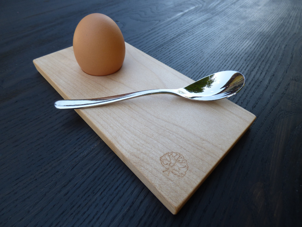 Planche à Œuf à la Coque en Érable