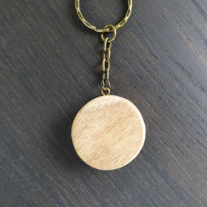 Porte-clefs en Noyer échauffé