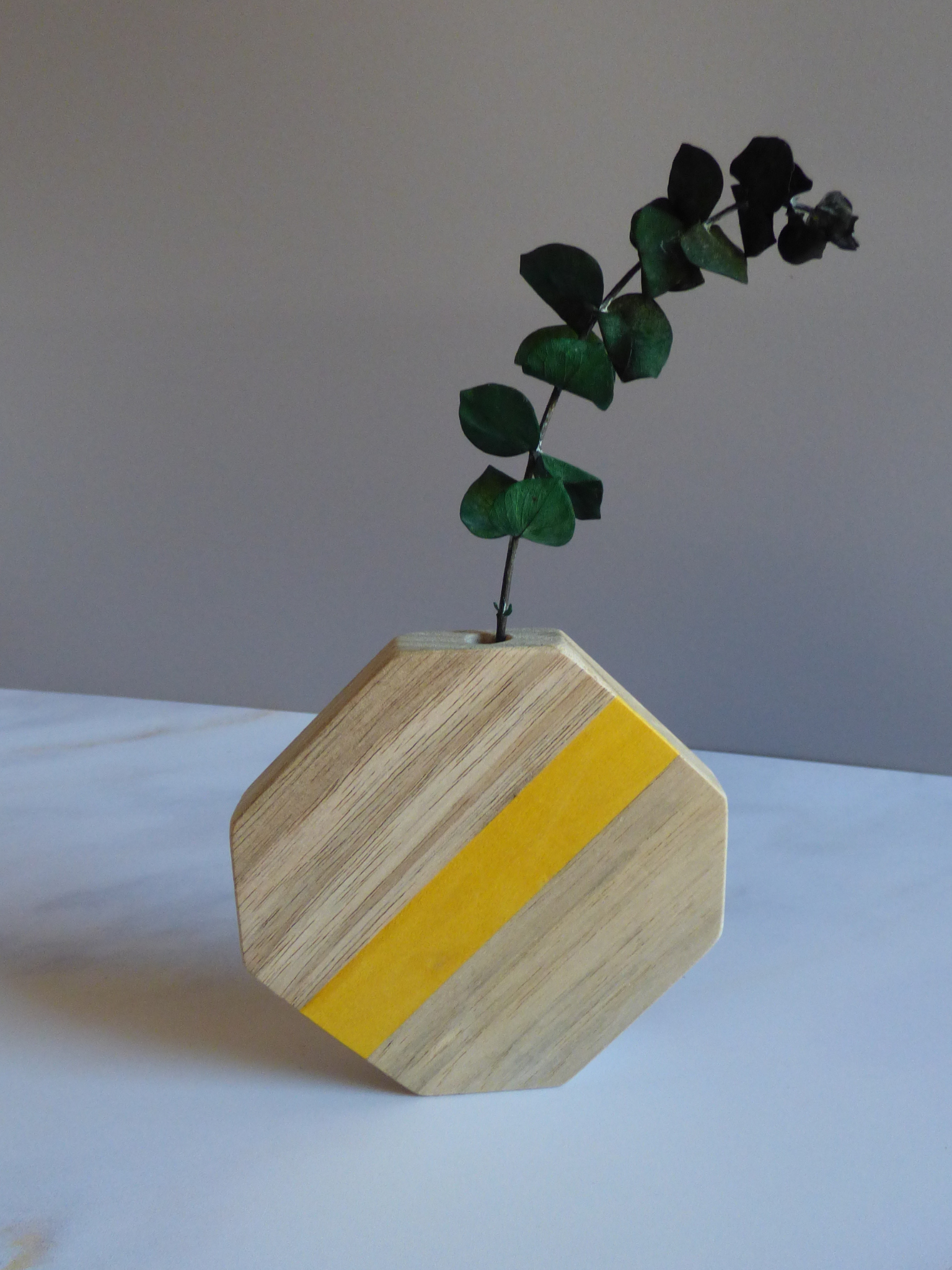 Soliflore Couleur Modèle Harmonie en Noyer Échauffé – Jaune