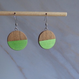 Boucle en Noyer placage Vert Pomme