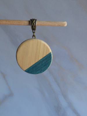 Pendentif en Châtaigner placage Bleu Canard